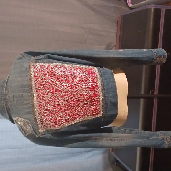 Jean jacket - Picture 4 of 4